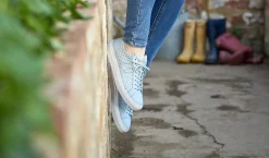 Isla - Pale Blue Calf / Studs
