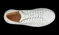Isla - White Calf / Studs